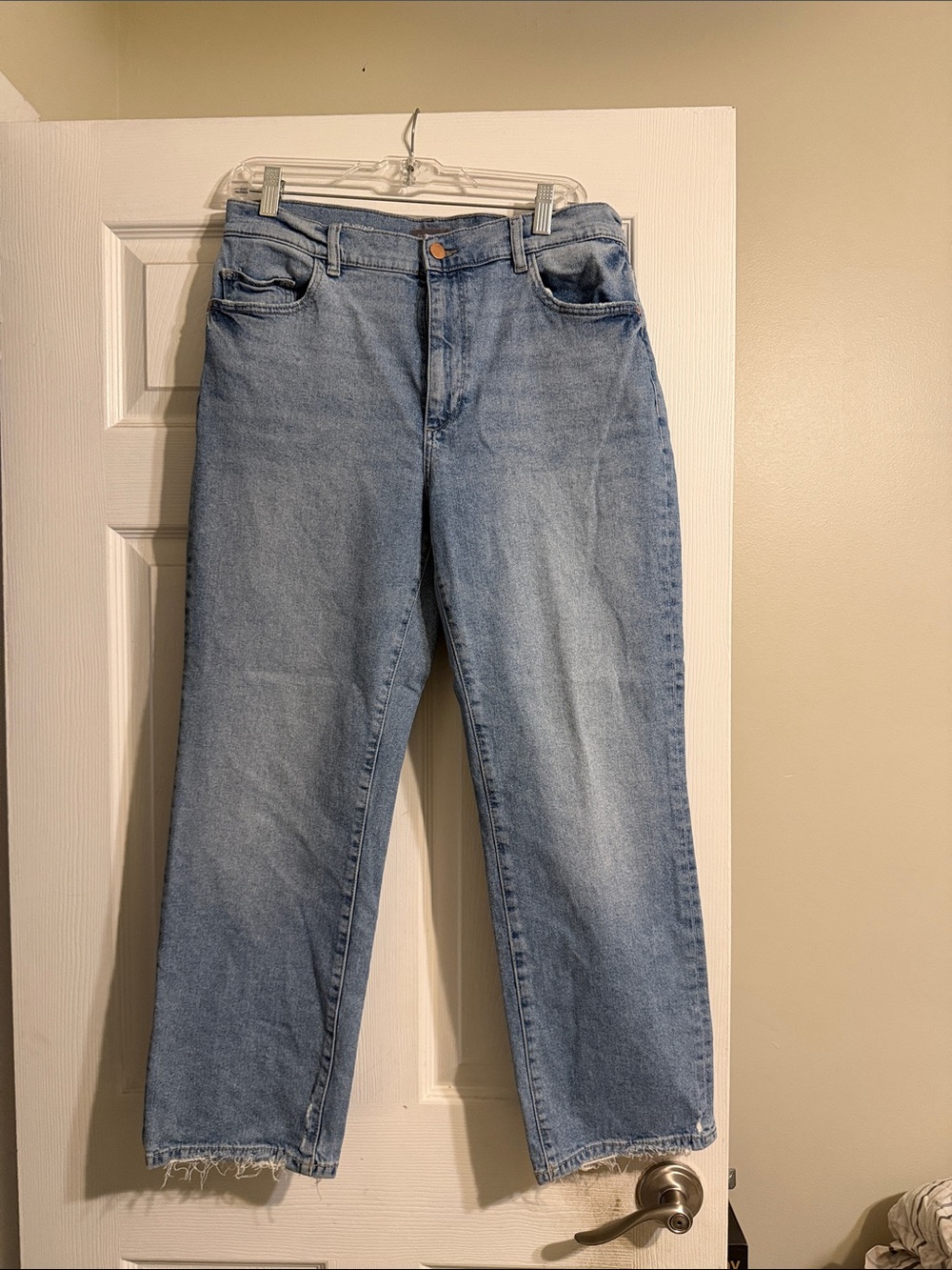 DL1961 Patti Straight High-Rise Jeans in Light Blue Wash size 31